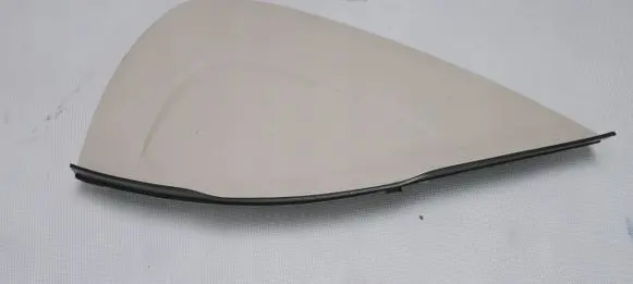Dashboard glove box trim