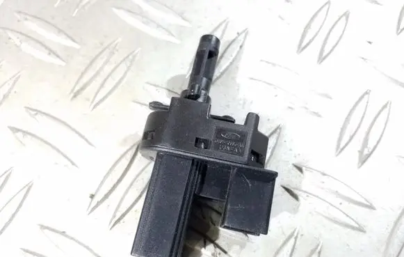 Clutch pedal sensor