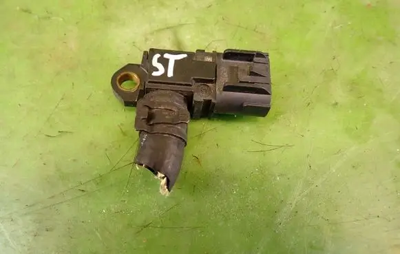 Ford Focus ST Exhaust gas pressure sensor BK2A-9G824-AA