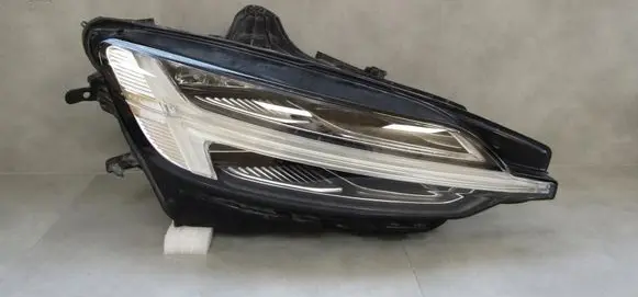 Volvo S60 Headlight/headlamp
