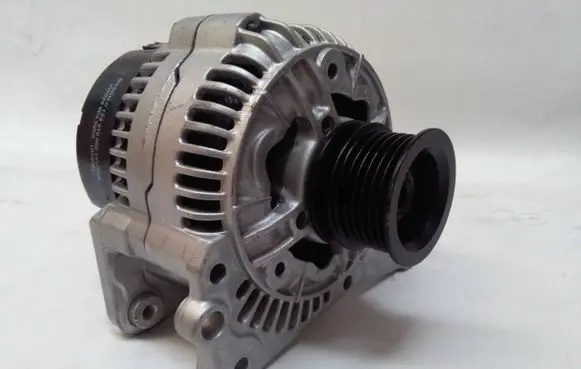 Seat Ibiza II (6k) Generator/alternator 028903025G A0202 0123310002