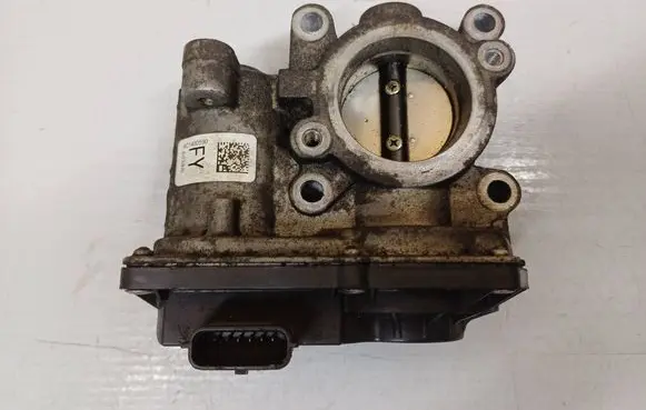 Renault Captur Throttle valve 161206038R