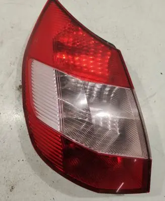 Renault Scenic II - Grand scenic II Rear/tail lights 8200127704
