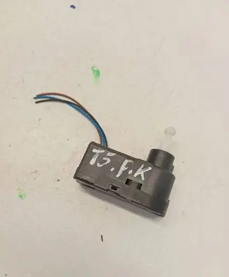 Headlight level adjustment motor