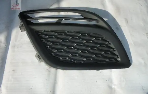 Volvo XC60 Front bumper lower grill 31290658