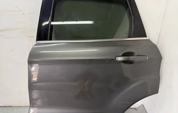 Ford Kuga II Rear door