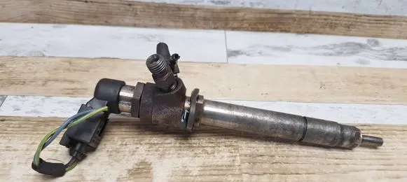 Citroen C5 Fuel injector 5U3Q9K546AA 5U3Q9K546