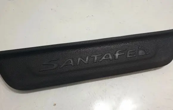 Hyundai Santa Fe Front sill trim cover 85873S1000