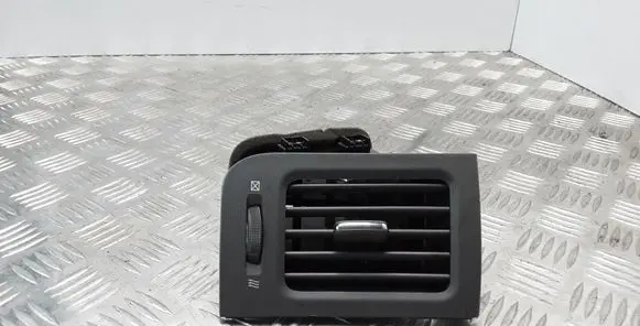 Nissan X-Trail T31 Dashboard side air vent grill/cover trim 68761JG00B