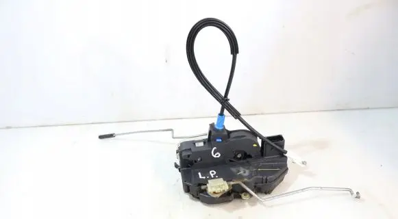 Opel Astra J Front door lock 