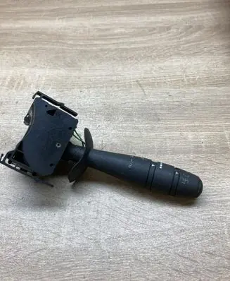 Renault Laguna II Wiper control stalk 8200012245
