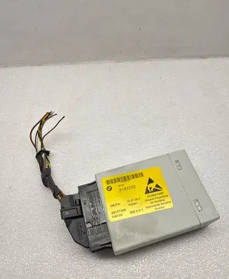 BMW 5 E60 E61 Center console control module 9183233 28137346 703561