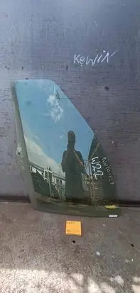 Fiat Punto (188) Front door window glass four-door 1212123