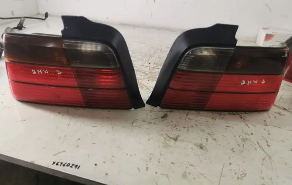 BMW 3 E36 Rear/tail lights set 1387044NSL