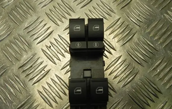 Volkswagen Golf VI Electric window control switch 7L6959857E T837