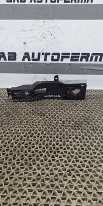 Rear door exterior handle/bracket