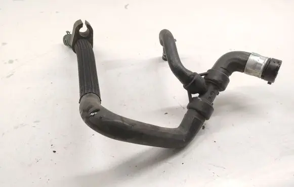 Renault Latitude (L70) Engine coolant pipe/hose 