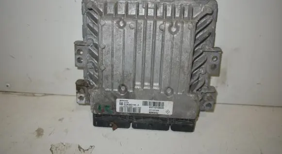 Nissan Juke I F15 Engine control unit/module S180067163A 237101082R
