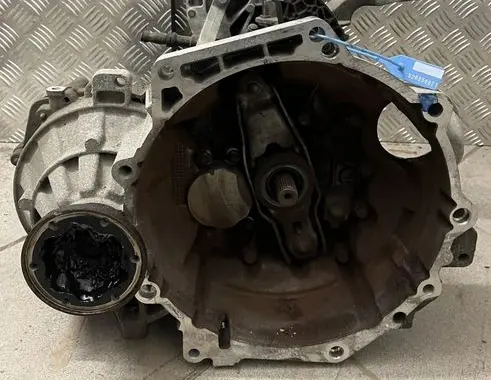 Volkswagen Golf VII Manual 5 speed gearbox 