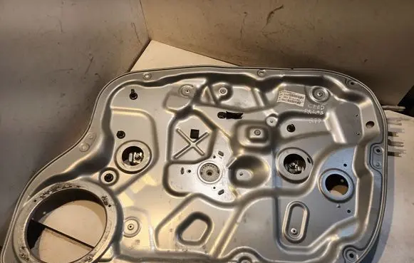 KIA Ceed Front window lifting mechanism without motor 824801H130
