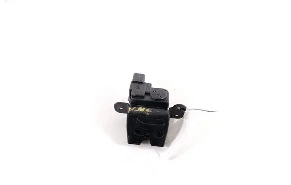 Loading door lock