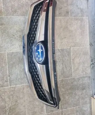 Subaru Legacy Front bumper upper radiator grill 21121AJ000 91121AJ010