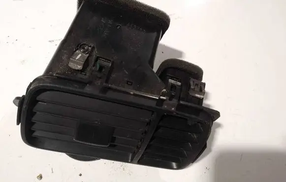Honda FR-V Dash center air vent grill