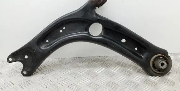 Volkswagen PASSAT B8 Front lower control arm/wishbone 3Q0407153E