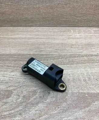 Audi A4 S4 B5 8D Airbag deployment crash/impact sensor 8D0959643B