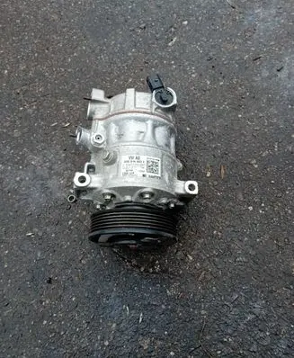 Skoda Fabia Mk3 (NJ) Air conditioning (A/C) compressor (pump) 5Q0816803F 066553028B5