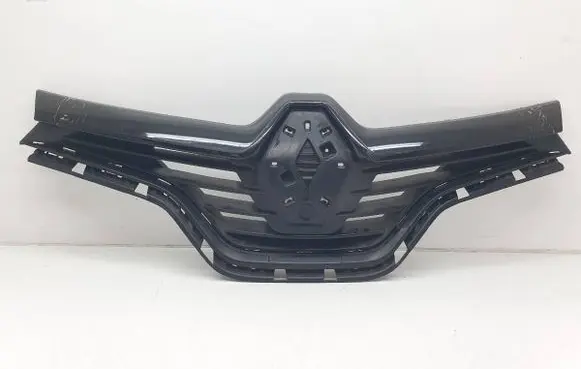 Renault Captur Front grill 623102335R