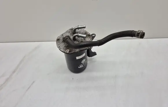 Audi Q3 8U Fuel filter housing 7N0127400 7N0127399E
