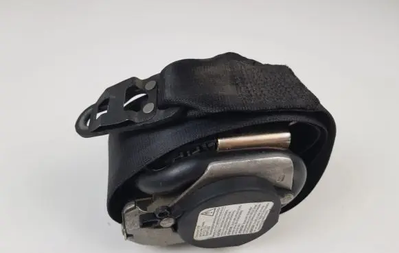 Audi A4 S4 B6 8E 8H Front seatbelt 560788501