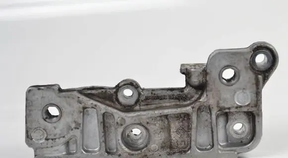 Mercedes-Benz A W176 Engine mounting bracket A6512200607