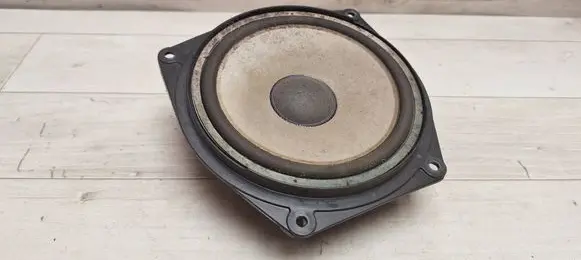 Land Rover Freelander Front door speaker 