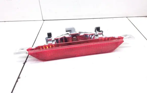 Toyota Corolla E120 E130 Third/center stoplight 52023