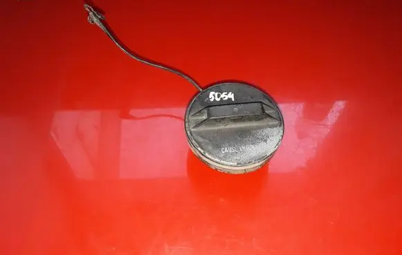 Suzuki Grand Vitara II Fuel tank filler cap NOCODE