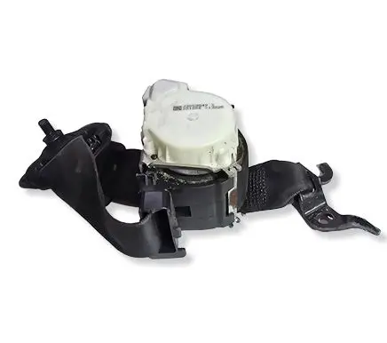 BMW 1 E82 E88 Front seatbelt 33059849 221206 013225