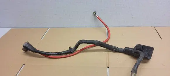 Skoda Octavia Mk2 (1Z) Positive cable (battery)