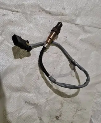 BMW 3 F30 F35 F31 Lambda probe sensor 7589122