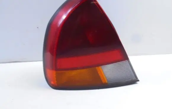 Mitsubishi Carisma Rear/tail lights MR944543