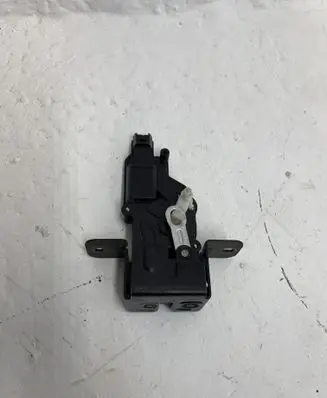 KIA Sorento Tailgate window lock/catch/latch 