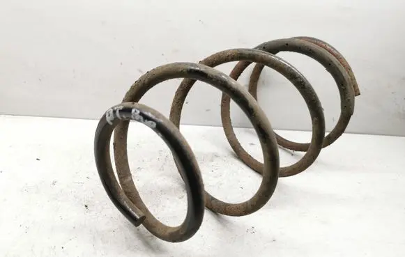 Chrysler PT Cruiser Front coil spring