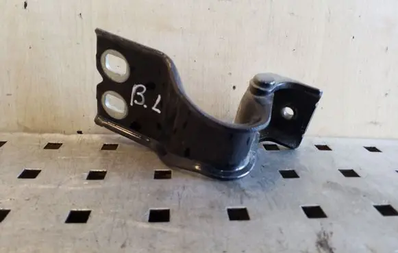 Ford Kuga I Tailgate/trunk/boot hinge
