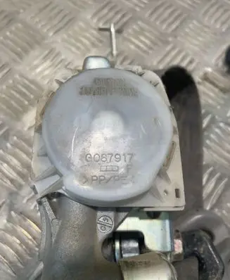 Subaru Forester SG Front seatbelt