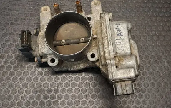 Mitsubishi Galant Throttle valve EAC65001