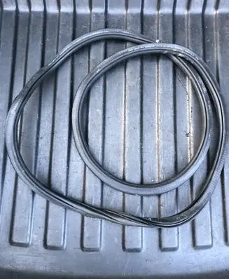 Audi A4 S4 B9 Rubber seal rear door 8W5833721