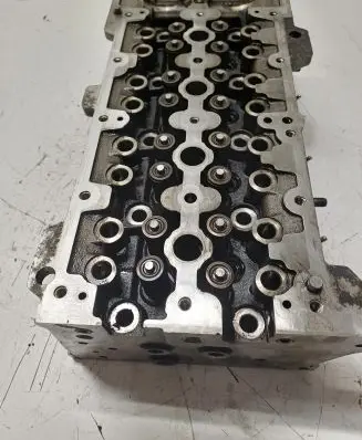 Opel Astra H Engine head 55208388