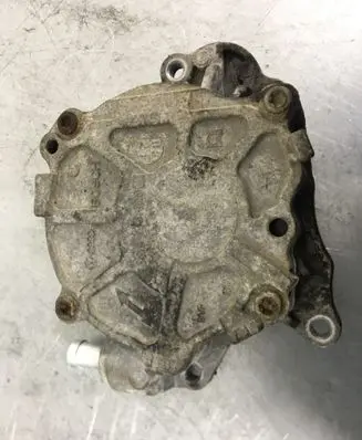 Volkswagen Tiguan Vacuum pump 03L145100