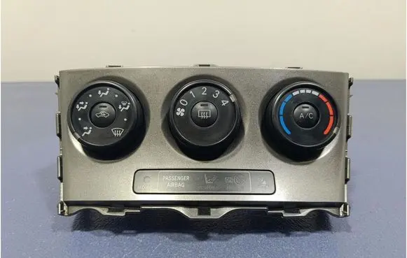 Toyota Auris 150 Climate control unit